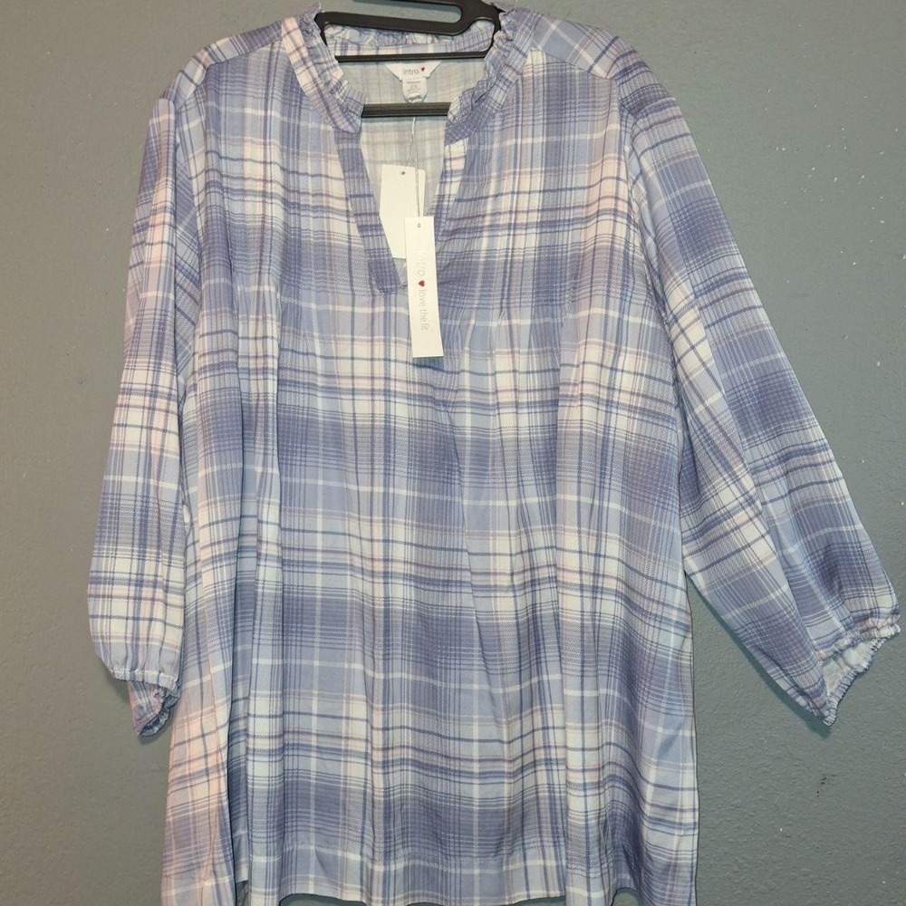 Long sleeve plaid top